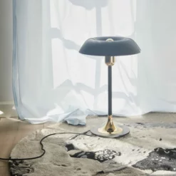 AYTM CYCNUS Table Lamp -Hallway Salg aytm bordlampe cycnus bordlampe taupe guld 6716878 scaled