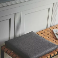 Bent Hansen Plaited -Hallway Salg bent hansen baenk bent hansen plaited stel sort pulverlakeret staal gjorde kernelaeder natur 6700581 scaled