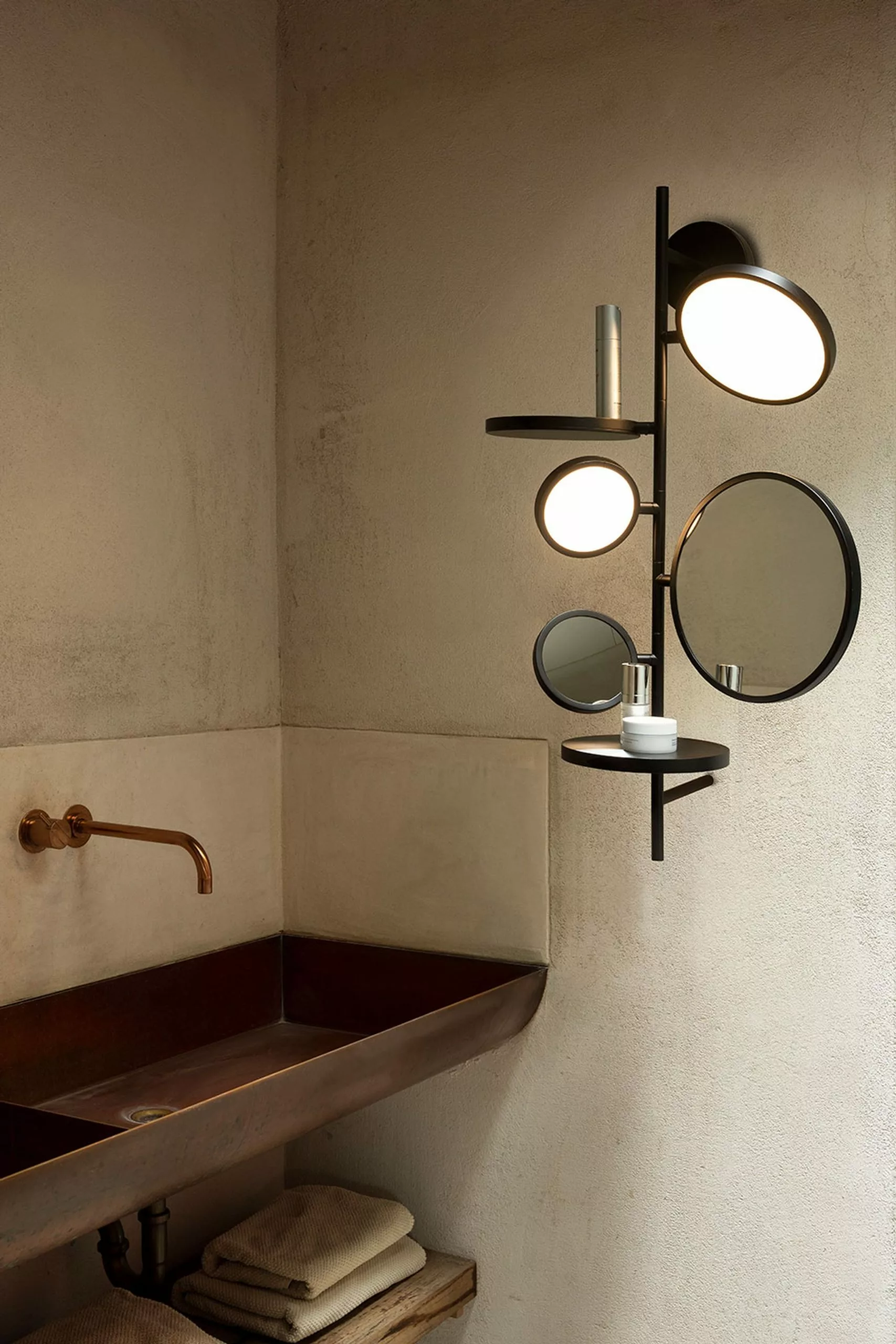 DCW Tell Me Stories 4 DCW Tell Me Stories - Billede 2