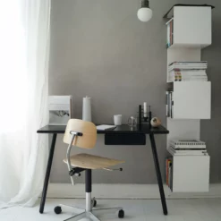 Engelbrechts KEVI 2533 -Hallway Salg engelbrechts stol kevi 2060u black black ultra leather polished chrome 7021706 scaled