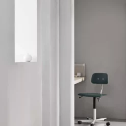 Engelbrechts KEVI 2533 -Hallway Salg engelbrechts stol kevi 2060u black black ultra leather polished chrome 9830544.png scaled