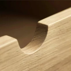 FDB Møbler / Furniture F24 Radius By Diana Claudia Mot And Isabella Bergstrøm -Hallway Salg fdb moebler furniture baenk fdb moebler furniture f24 radius af diana claudia mot og isabella bergstroem eg natur 3462851 scaled