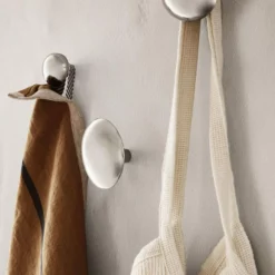 Ferm LIVING Lemon Hook -Hallway Salg ferm living knager chanterelle hook stainless steel 822149 3110331 7475940 scaled