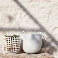 Ferm LIVING Ceramic Basket -Hallway Salg ferm living kurv keramisk kurv small off white 7345139 scaled