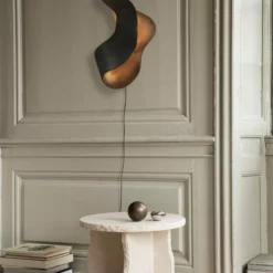 Ferm LIVING Oyster Wall Lamp -Hallway Salg ferm living vaeglampe oyster wall lamp black 1939678 scaled