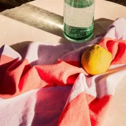 Ferm LIVING Hale Tea Towel -Hallway Salg ferm living viskestykke hale tea towel red lilac 4076121 scaled