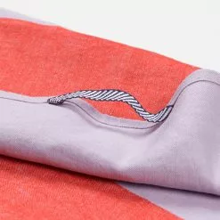 Ferm LIVING Hale Tea Towel -Hallway Salg ferm living viskestykke hale tea towel red lilac 8229929 scaled