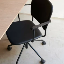 Fogia Mono Chair W. Swivel 22 Fogia Mono Chair W. Swivel -Hallway Salg fogia stol mono chair seat lacquered oak 8853874 20193 scaled