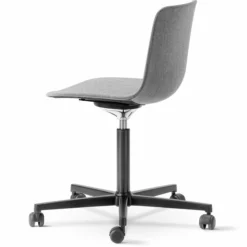 Fredericia Furniture Pato Office Chair 4022 By Welling/Ludvik - Full Upholstery -Hallway Salg fredericia furniture stol pato office chair 4022 by welling ludvik full upholstery hallingdal 130 236811 scaled