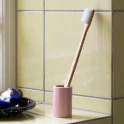 Hay Toothbrush Holder -Hallway Salg hay lyseholder toothbrush holder mint 9026215 scaled