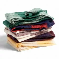 Hay Mohair Blanket -Hallway Salg hay taeppe mohair blanket red 1351135