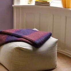 Hay Mohair Blanket -Hallway Salg hay taeppe mohair blanket red 2376340 scaled