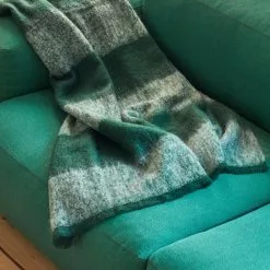 Hay Mohair Blanket -Hallway Salg hay taeppe mohair blanket red 9472077 scaled