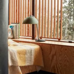 Hay Mohair Blanket -Hallway Salg hay taeppe mohair blanket red 9518312 scaled