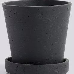 Hay Flowerpot With Saucer