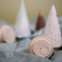 Julie Damhus Ceramic Christmas Tree -Hallway Salg julie damhus julepynt keramik juletrae flat white 9124367 scaled