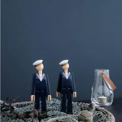 Kay Bojesen Marine -Hallway Salg kay bojesen figur marine moerk blaa hvid 8479199.png scaled