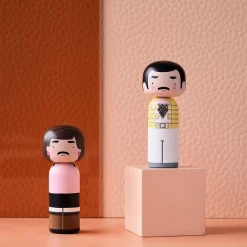 Lucie Kaas Kokeshi | Freddie -Hallway Salg lucie kaas figur kokeshi freddie freddie 7913448 scaled