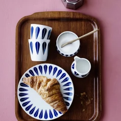 Lucie Kaas Lotus Cup -Hallway Salg lucie kaas kop lotus cup dark blue pattern 327188 scaled