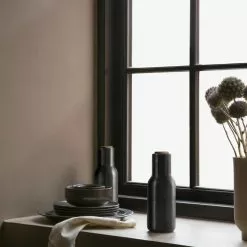 Menu Bottle Grinder 2-pack -Hallway Salg menu kvaern menu bottle grinder 2 pack brushed brass walnut 7523330.png scaled