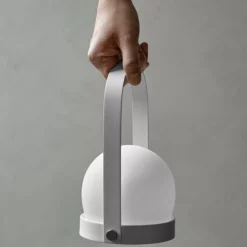 Menu Carrie Table Lamp - Portable -Hallway Salg menu lampe menu carrie led lamp 618a874ddd487 oliven 8733701 scaled
