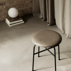 Menu Afteroom / Stool 19 Menu Afteroom / Stool -Hallway Salg menu skammel afteroom stool black 8451955 scaled