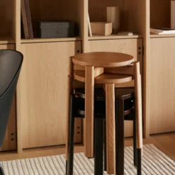 Menu Passage Stool -Hallway Salg menu skammel passage stool natural oak 551728 scaled