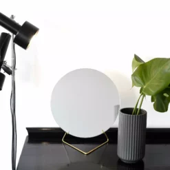 Moebe Mirror - Ø20 -Hallway Salg moebe spejl mirror brass 4322635