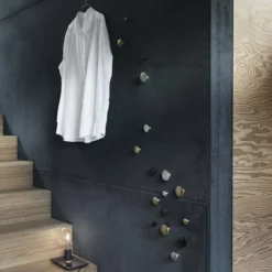 Muuto The Dots Metal -Hallway Salg muuto knager the dots metal dark green 2122464 scaled