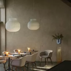 Muuto Fiber Conference Armchair -Hallway Salg muuto kontorstol fiber conference armchair hallingdal 133 stained dark brown wood base 1857311 scaled