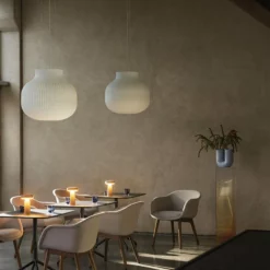 Muuto Fiber Conference Armchair -Hallway Salg muuto kontorstol fiber conference armchair refine leather cognac black with wheels 3185843 scaled