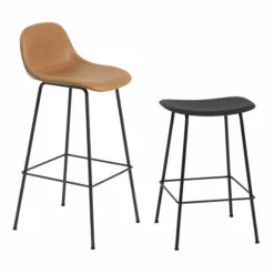 Muuto Fiber Bar Stool - Tube Base -Hallway Salg muuto skammel fiber bar stool 65 wood base silk laeder sort sort 2002993 scaled