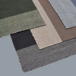 Muuto Varjo Rug -Hallway Salg muuto taeppe varjo rug graa 5215509 scaled