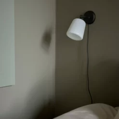 New Works Material Wall Lamp -Hallway Salg new works vaeglampe new works material wall lamp black base w white marble 4205419 scaled