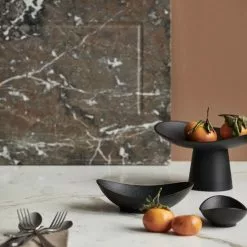 Nordal KEPEL Cake Plate -Hallway Salg nordal kagefad kepel cake plate black large 5487113.png scaled