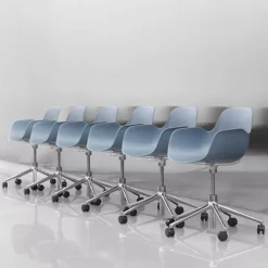 Normann Copenhagen Form Armchair - Swivel 5W Gaslift Full Upholstery -Hallway Salg normann copenhagen laenestol form amrchair swivel 5w gaslift full upholstery stel aluminium stoftype city velvet vol 2 21 454943