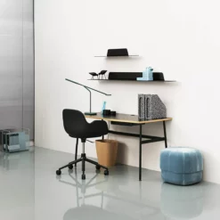 Normann Copenhagen Form Armchair - Swivel 5W Gaslift -Hallway Salg normann copenhagen laenestol form armchair swivel 5w gaslift stel sort aluminium saede groen 1885113