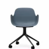 Normann Copenhagen Form Armchair Swivel 4W -Hallway Salg normann copenhagen laenestol form chair swivel 4w 60d33c468c2d7 blaa sort aluminium 5266702 scaled