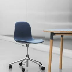 Normann Copenhagen Form Chair - Swivel 5W Gaslift Full Upholstery -Hallway Salg normann copenhagen stol form chair swivel 5w gaslift full upholstery stel aluminium stoftype city velvet vol 2 60 4397000 scaled
