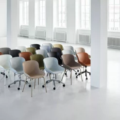 Normann Copenhagen Hyg Chair Swivel 5W Gaslift -Hallway Salg normann copenhagen stol hyg chair swivel 5w gaslift saede oliven stel aluminium 3957770