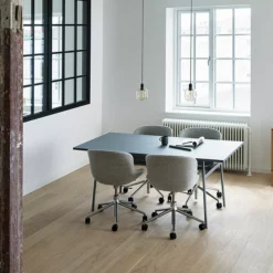 Normann Copenhagen Hyg Chair Swivel 5W Gaslift -Hallway Salg normann copenhagen stol hyg chair swivel 5w gaslift saede oliven stel aluminium 9257316