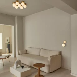 Nuura Apiales Wall -Hallway Salg nuura vaeglampe apiales wall brushed brass opal 7321681 scaled