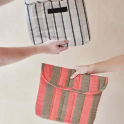 OYOY LIVING Futo Sleeve - Model 13 -Hallway Salg oyoy living computer sleeve oyoy living futo sleeve model 13 306 clay 2755158.png scaled