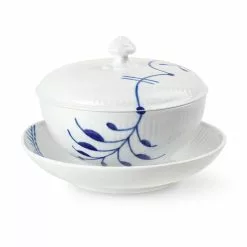 Royal Copenhagen Blå Mega Riflet - Skål Med Låg Og Underkop, 38 Cl -Hallway Salg royal copenhagen skaal blaa mega riflet skaal med laag og underkop 38 cl 38 cl 564443 scaled