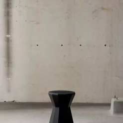 SMALLrevolution MABEL 11 SMALLrevolution MABEL -Hallway Salg smallrevolution skammel mabel panther 4690549 scaled