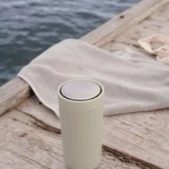 Stelton To Go Click Vacuum Insulated Cup 0.4 L -Hallway Salg stelton termokop to go slik vacuum insulated cup 0 4 l black 1028960 scaled