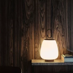 &Tradition Lucca - SC51 -Hallway Salg tradition lampe lucca sc51 opalglas mos 4263646 scaled