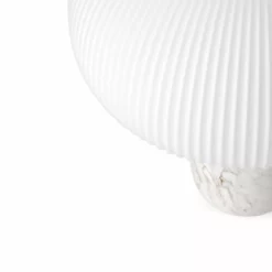 Sculpture Table Lamp - Vipp591 & Vipp592 -Hallway Salg vipp bordlampe sculpture table lamp vipp591 vipp592 small white 344729 scaled