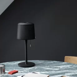 Table Lamp - Vipp530 -Hallway Salg vipp bordlampe table lamp vipp530 black 174942 scaled