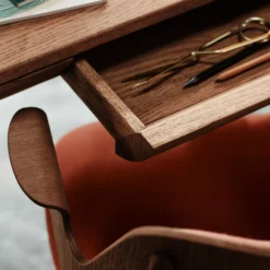 Warm Nordic Rúna Table / 130 -Hallway Salg warm nordic skrivebord runa table 130 oiled walnut 436625 scaled